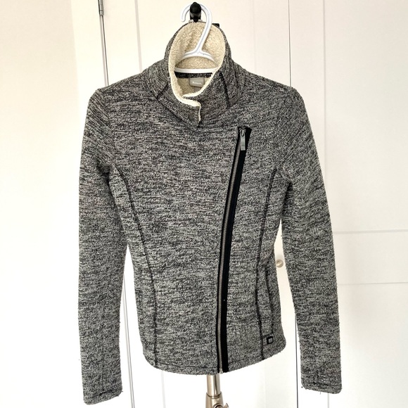 Fitted Bench Knit Jacket - Grey - XS - Picture 2 of 13